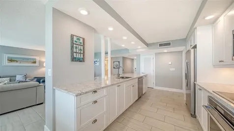 2425 Gulf Of Mexico Drive Longboat Key FL 34228