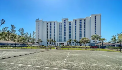 2425 Gulf Of Mexico Drive Longboat Key FL 34228