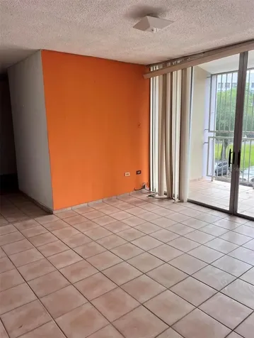 10 II Santa Cruz Bayamon PR 00961