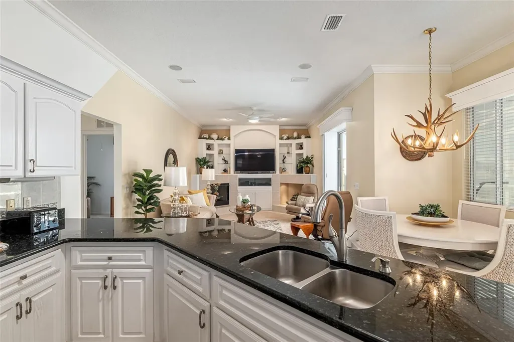 5711 NW 25th Loop Ocala FL 34482