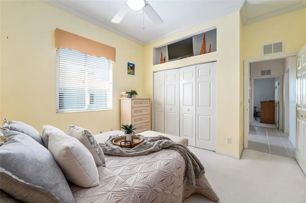5711 NW 25th Loop Ocala FL 34482