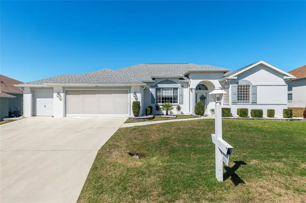 5711 NW 25th Loop Ocala FL 34482