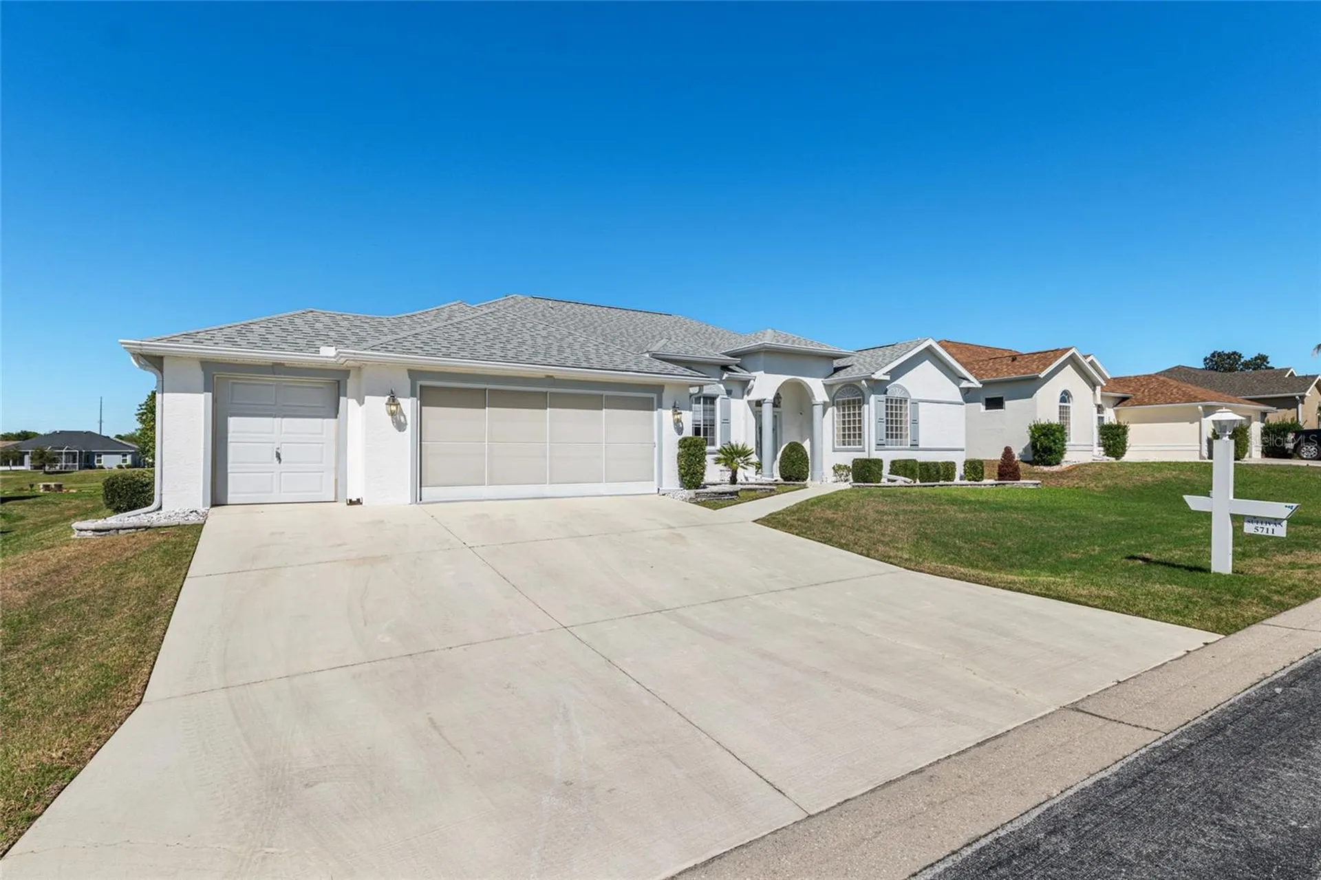 5711 NW 25th Loop Ocala FL 34482