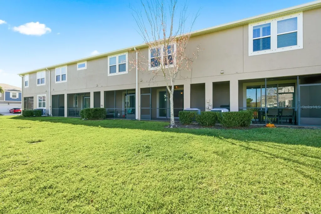 1008 Mango Court Oldsmar FL 34677