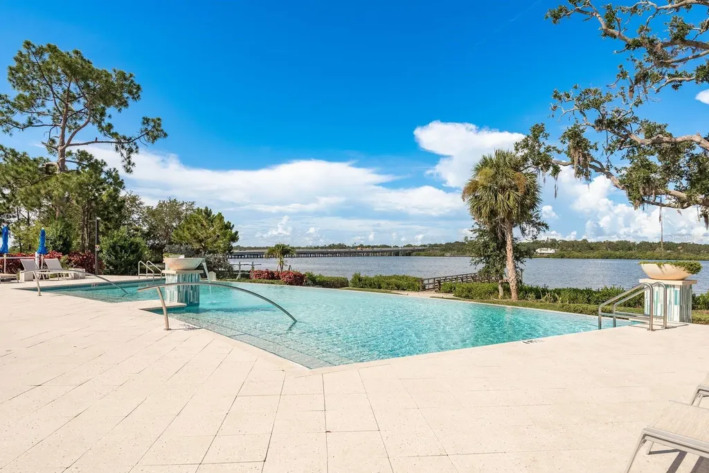 1008 Mango Court Oldsmar FL 34677