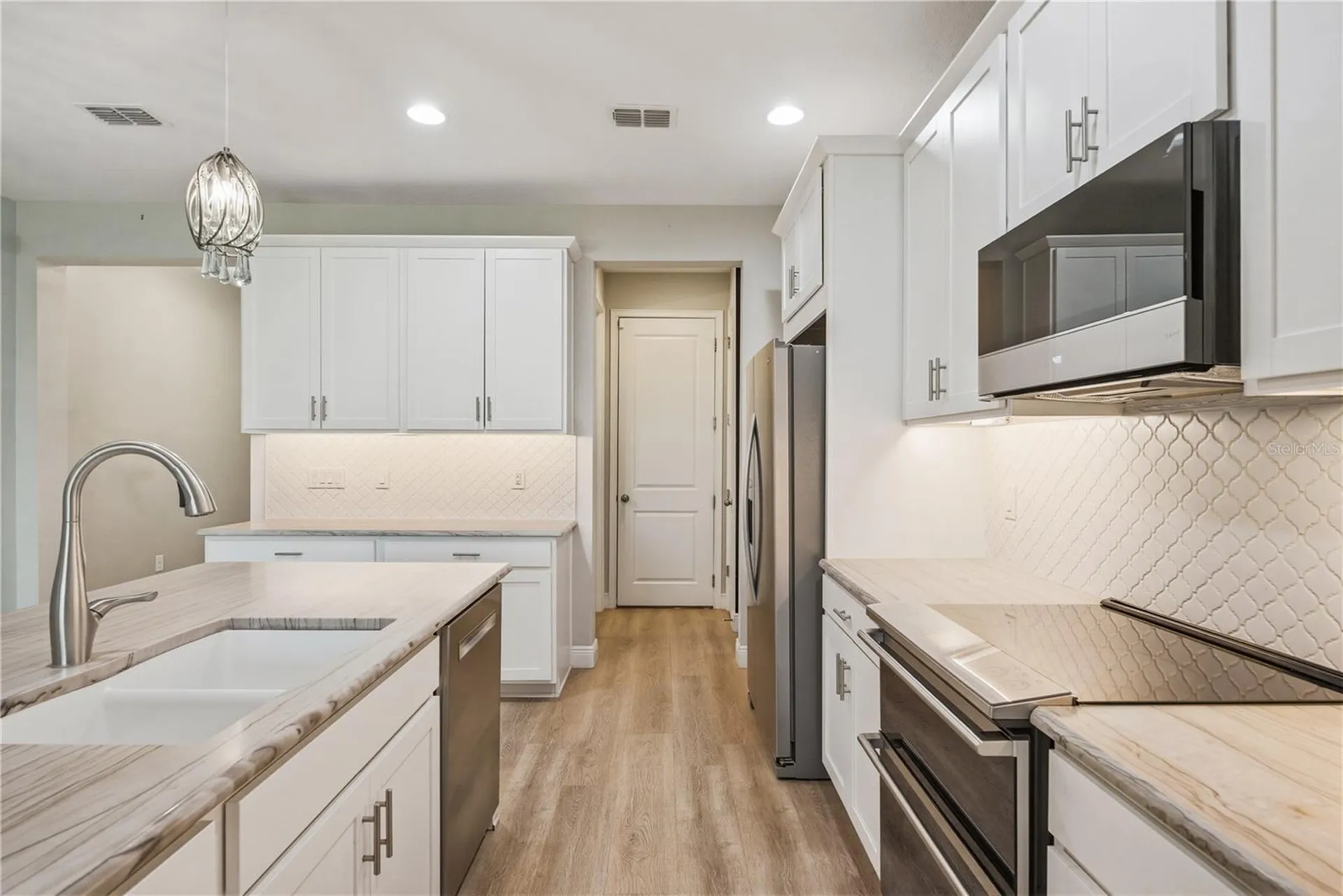 1008 Mango Court Oldsmar FL 34677