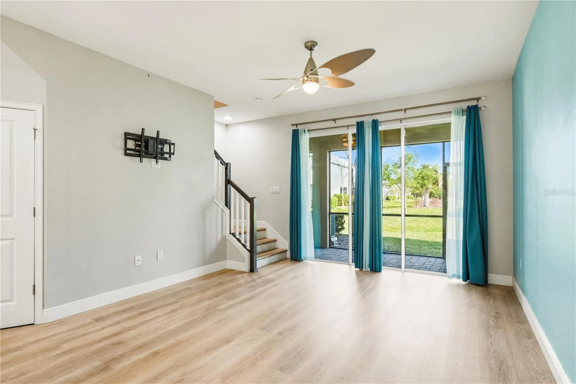 1008 Mango Court Oldsmar FL 34677