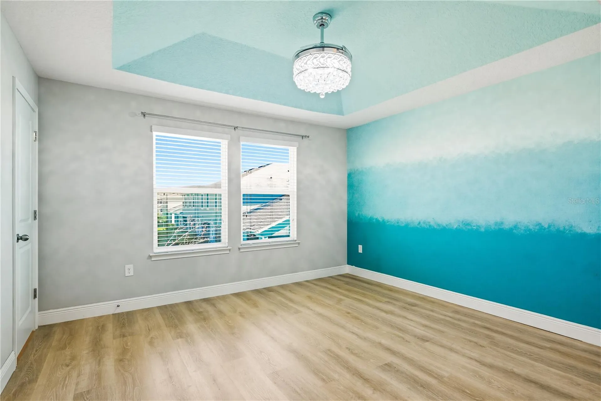1008 Mango Court Oldsmar FL 34677