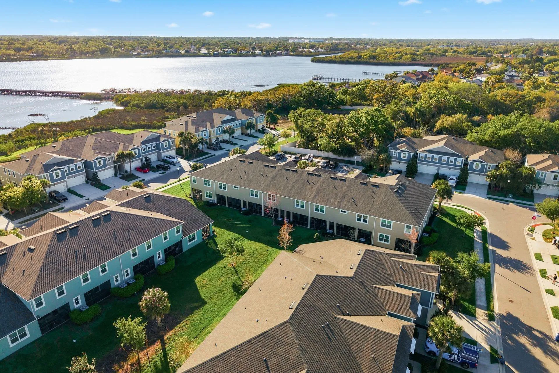 1008 Mango Court Oldsmar FL 34677