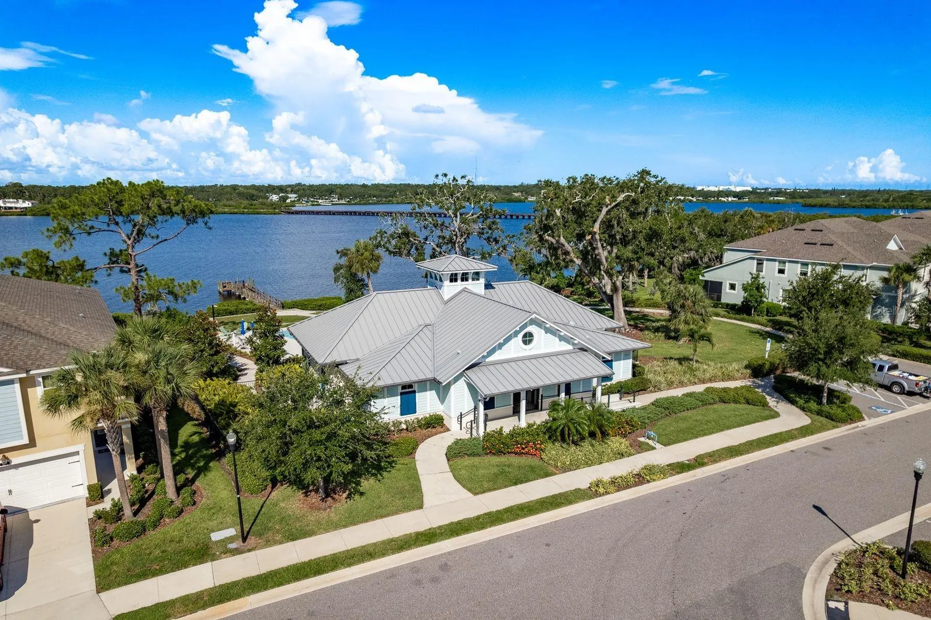 1008 Mango Court Oldsmar FL 34677