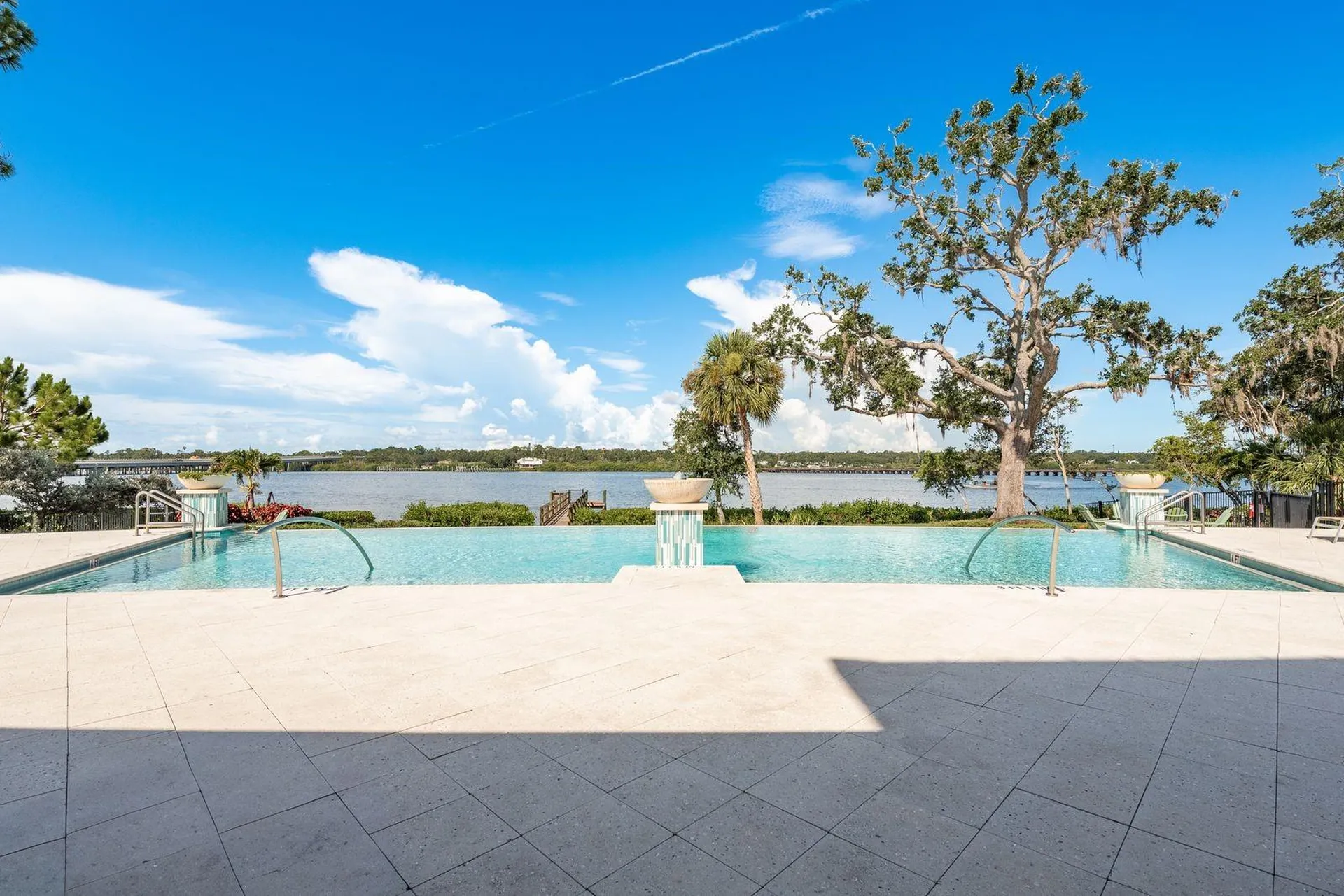 1008 Mango Court Oldsmar FL 34677