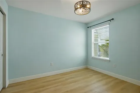 1008 Mango Court Oldsmar FL 34677