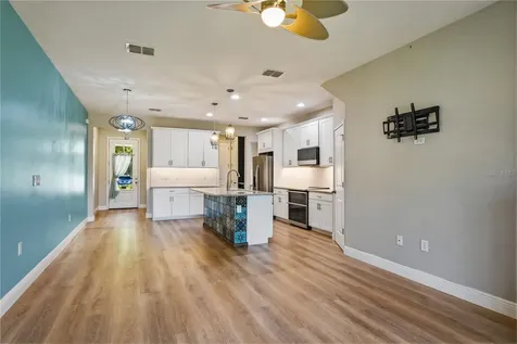 1008 Mango Court Oldsmar FL 34677