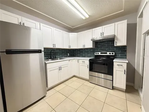 3022 W Walnut Street Tampa FL 33607