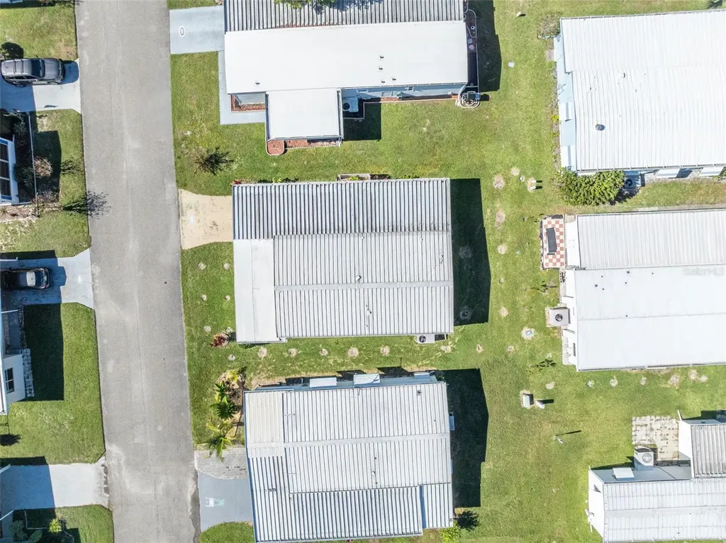 223 Paradise S Leesburg FL 34788