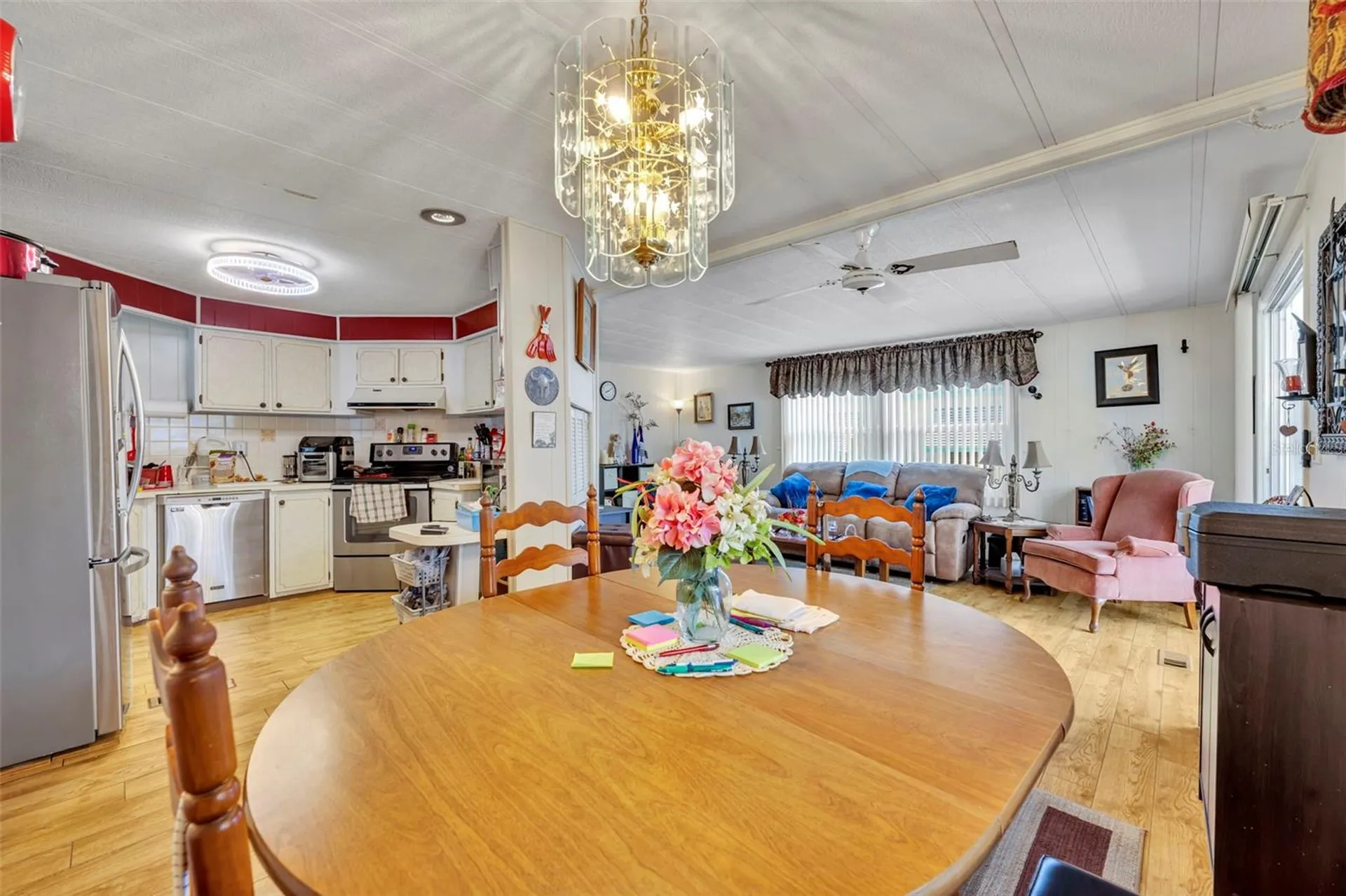 223 Paradise S Leesburg FL 34788