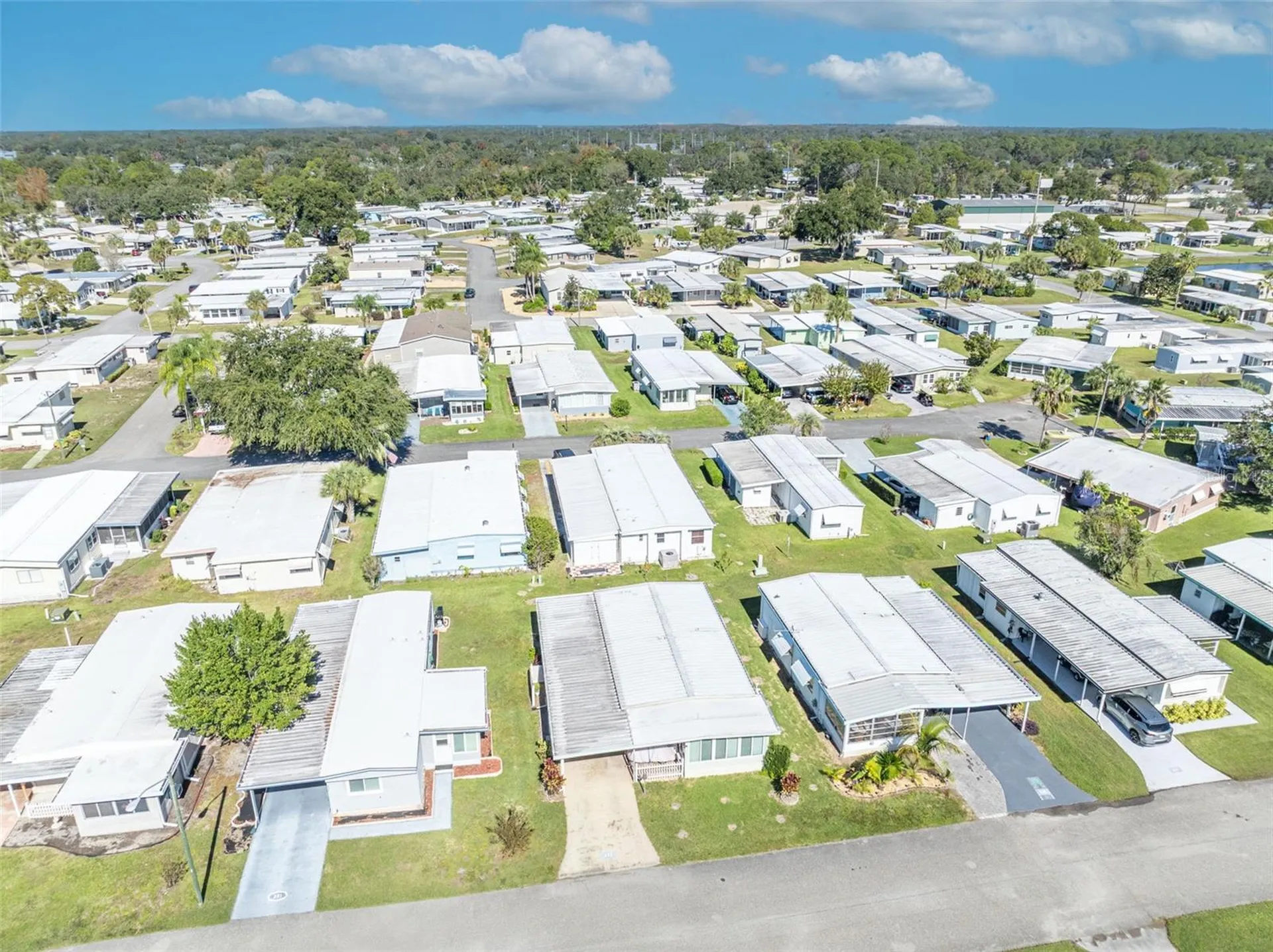 223 Paradise S Leesburg FL 34788