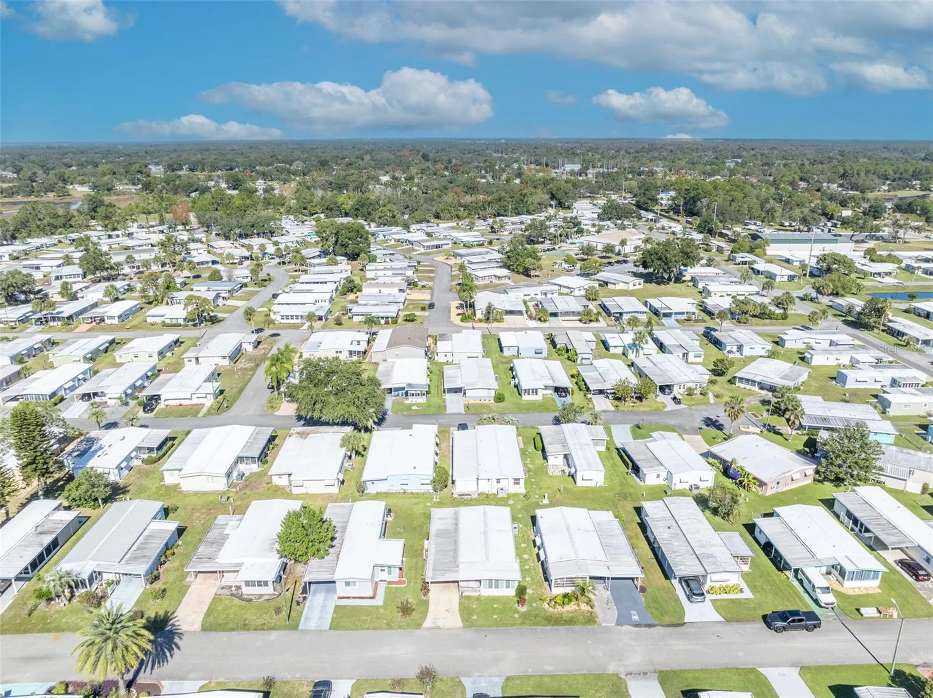 223 Paradise S Leesburg FL 34788