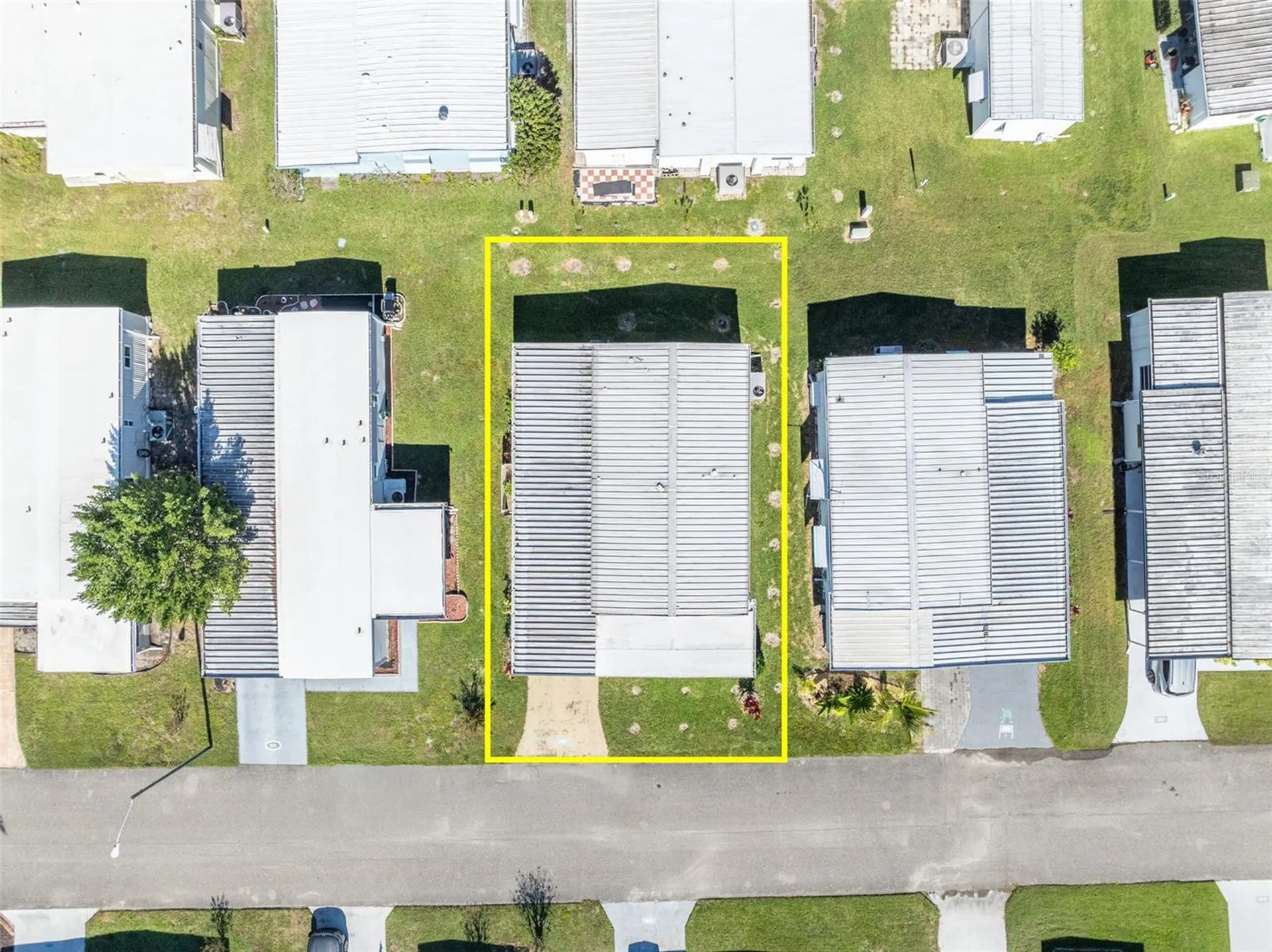 223 Paradise S Leesburg FL 34788