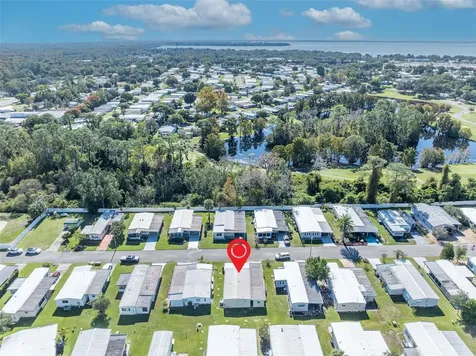 223 Paradise S Leesburg FL 34788