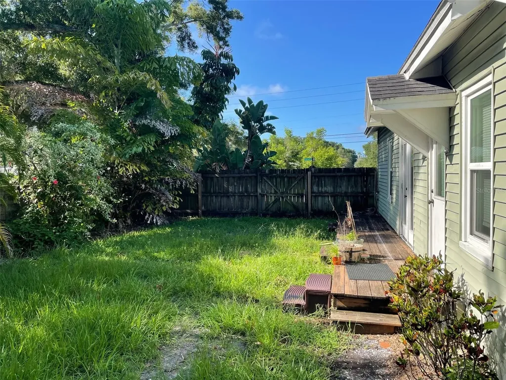 475 22nd Avenue N St Petersburg FL 33704