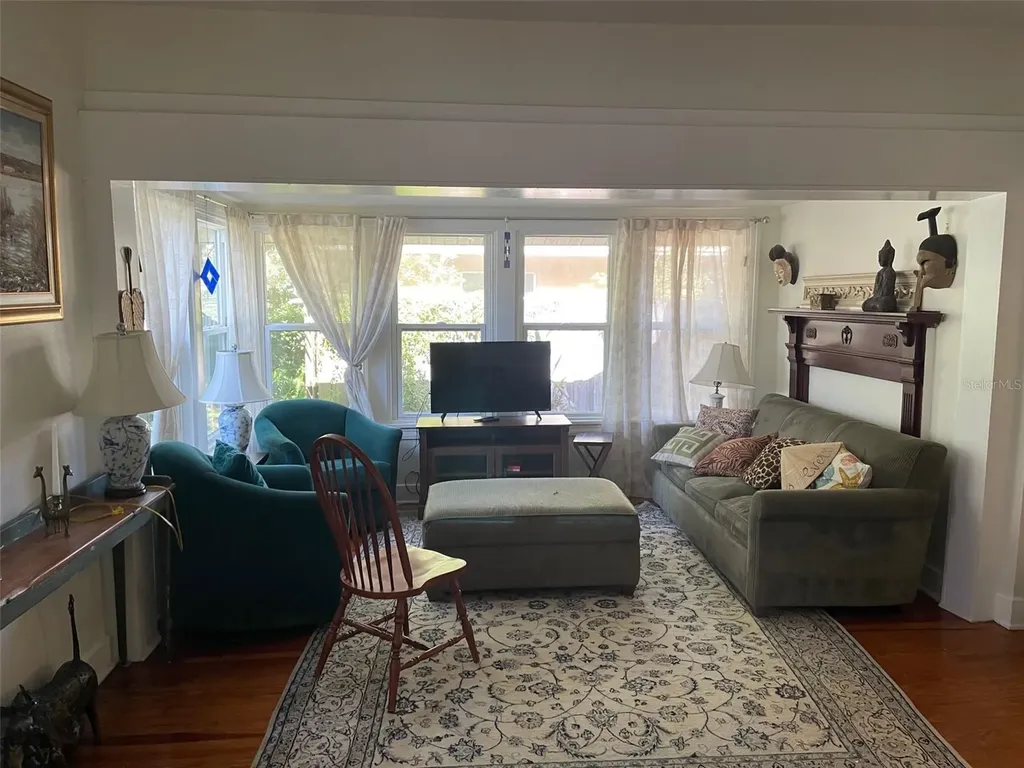 475 22nd Avenue N St Petersburg FL 33704