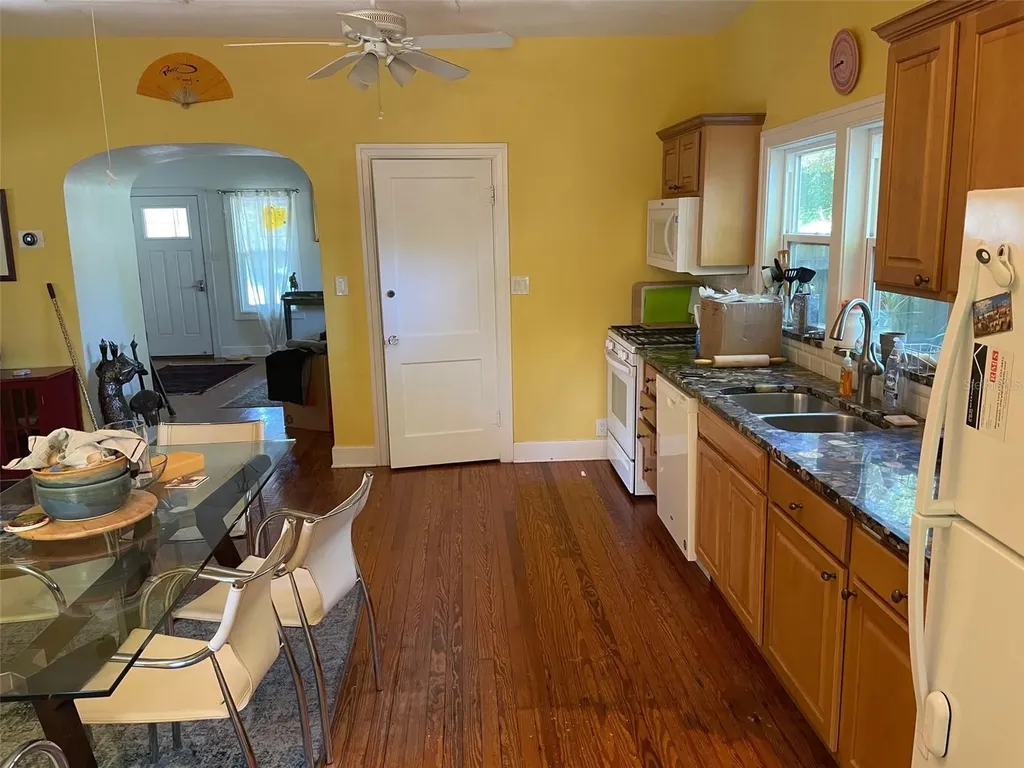 475 22nd Avenue N St Petersburg FL 33704
