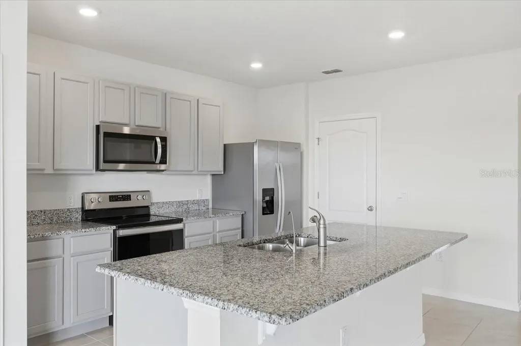 2829 Grandbury Grove Road Lakeland FL 33811