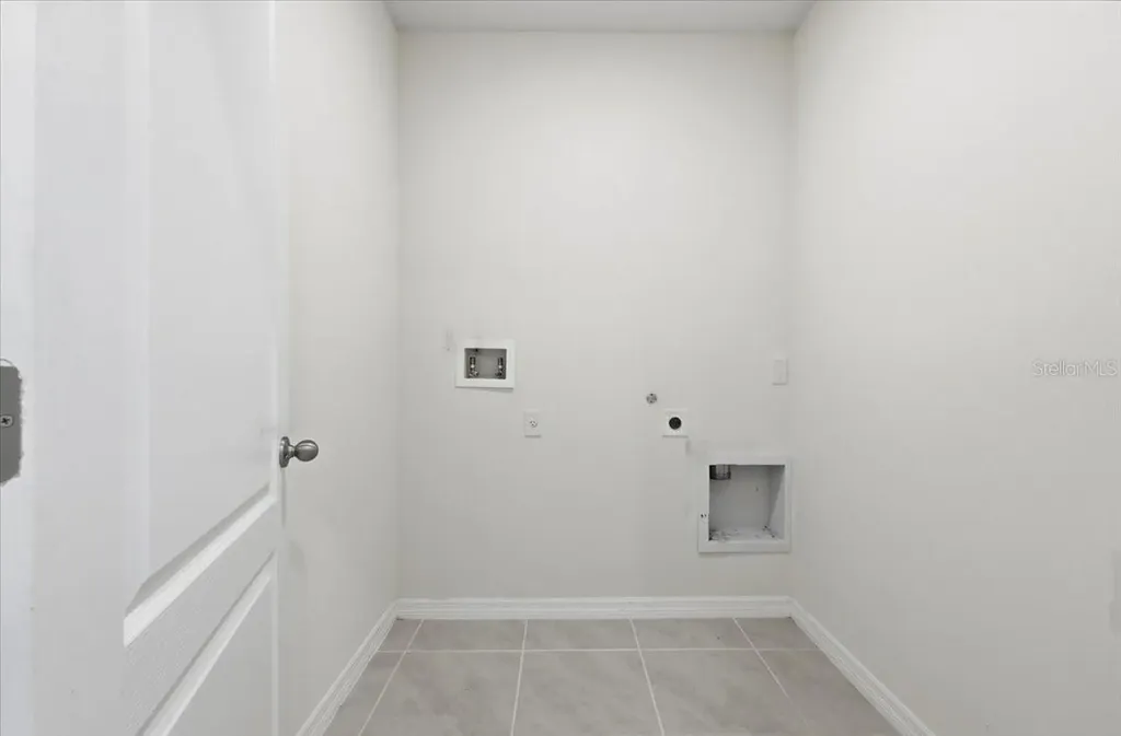 2829 Grandbury Grove Road Lakeland FL 33811