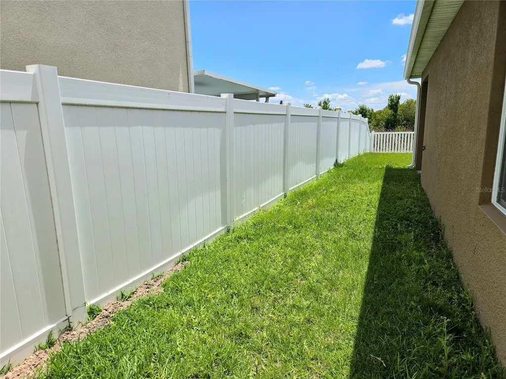 2829 Grandbury Grove Road Lakeland FL 33811