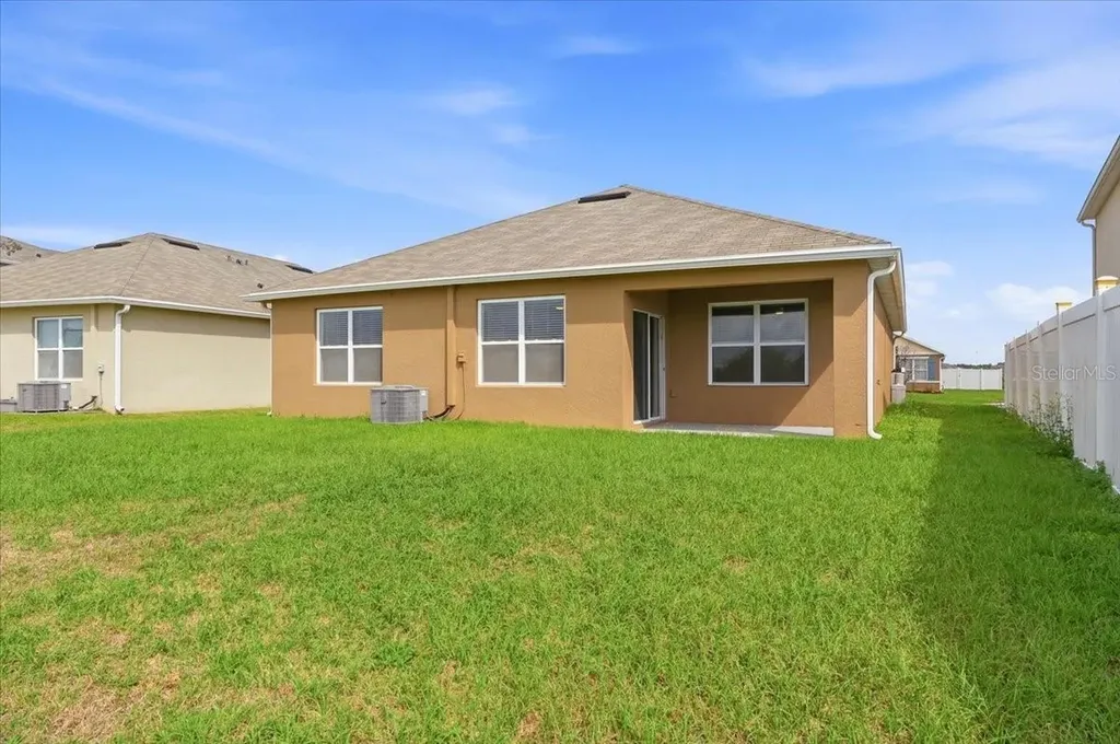 2829 Grandbury Grove Road Lakeland FL 33811