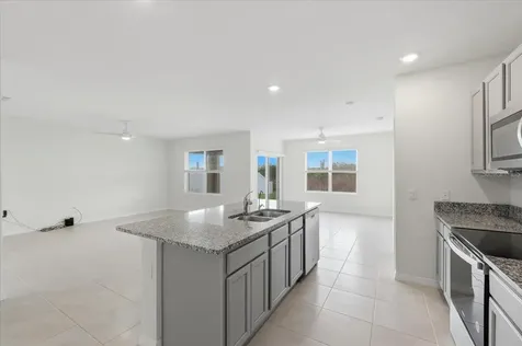 2829 Grandbury Grove Road Lakeland FL 33811