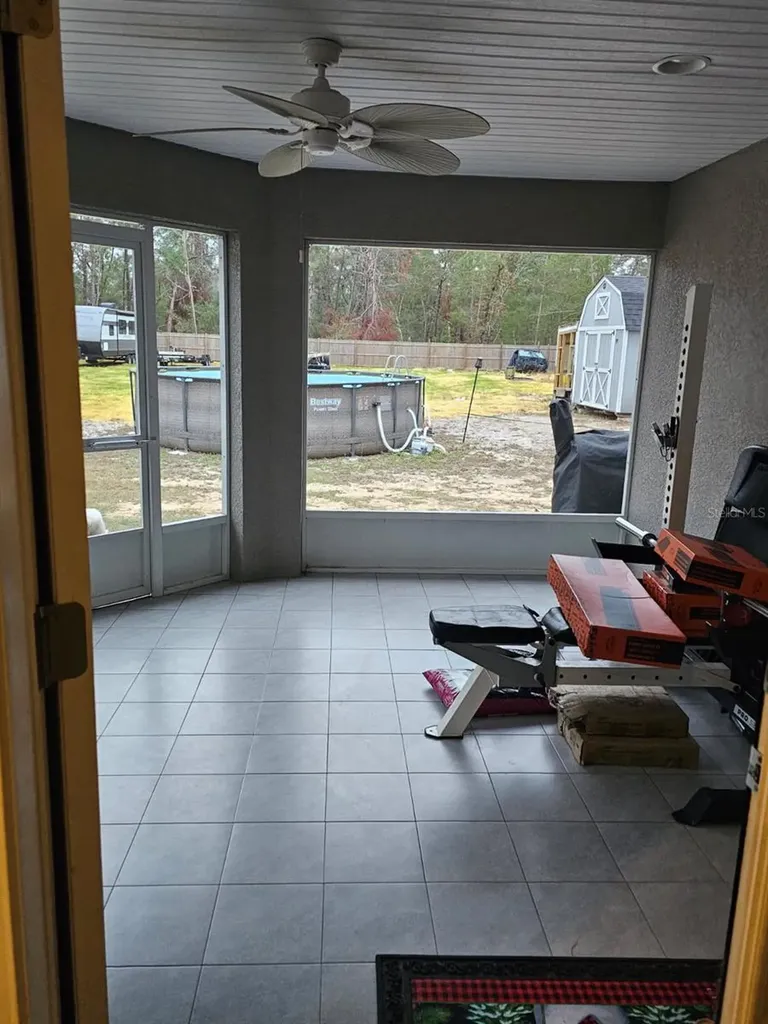 854 Fisher Road Ocklawaha FL 32179