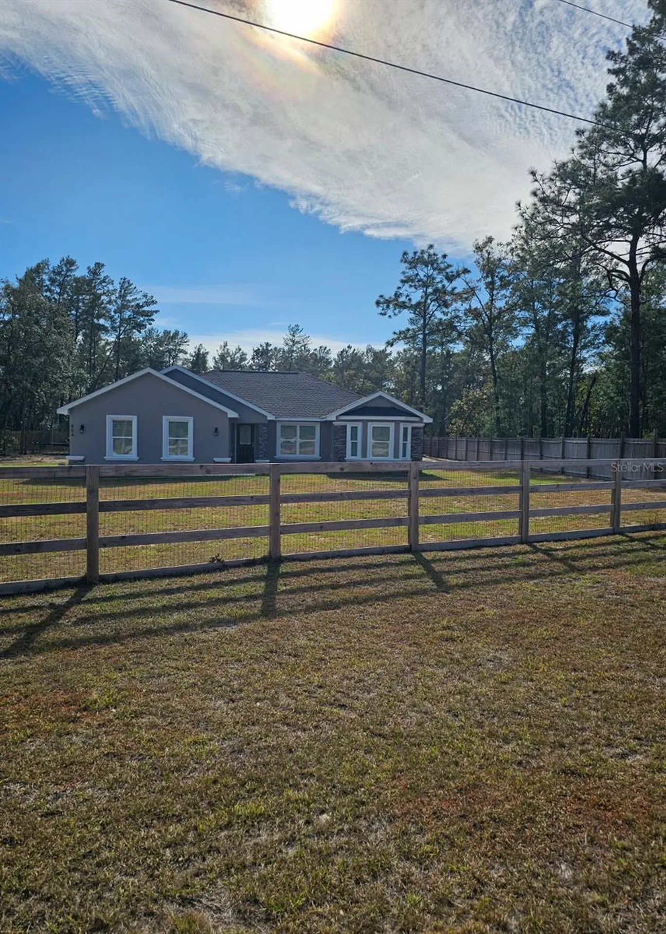 854 Fisher Road Ocklawaha FL 32179