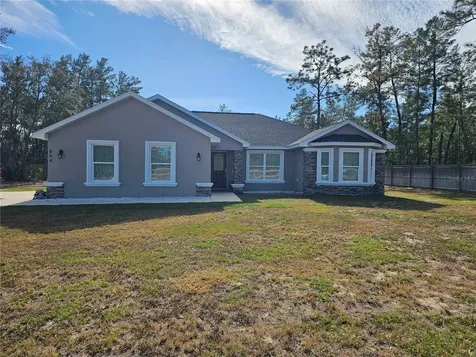 854 Fisher Road Ocklawaha FL 32179