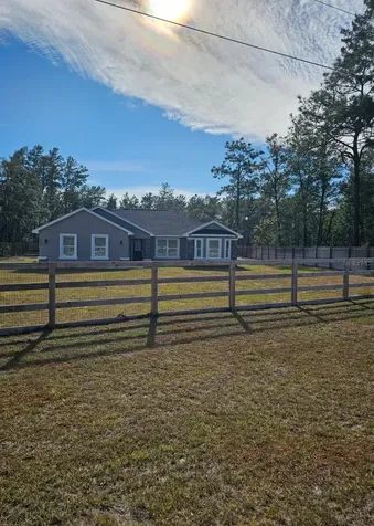 854 Fisher Road Ocklawaha FL 32179
