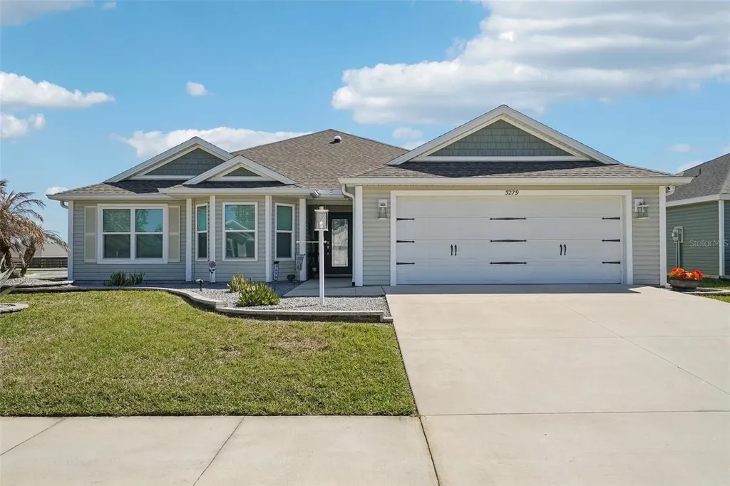 3279 Dzuro Drive Oxford FL 34484