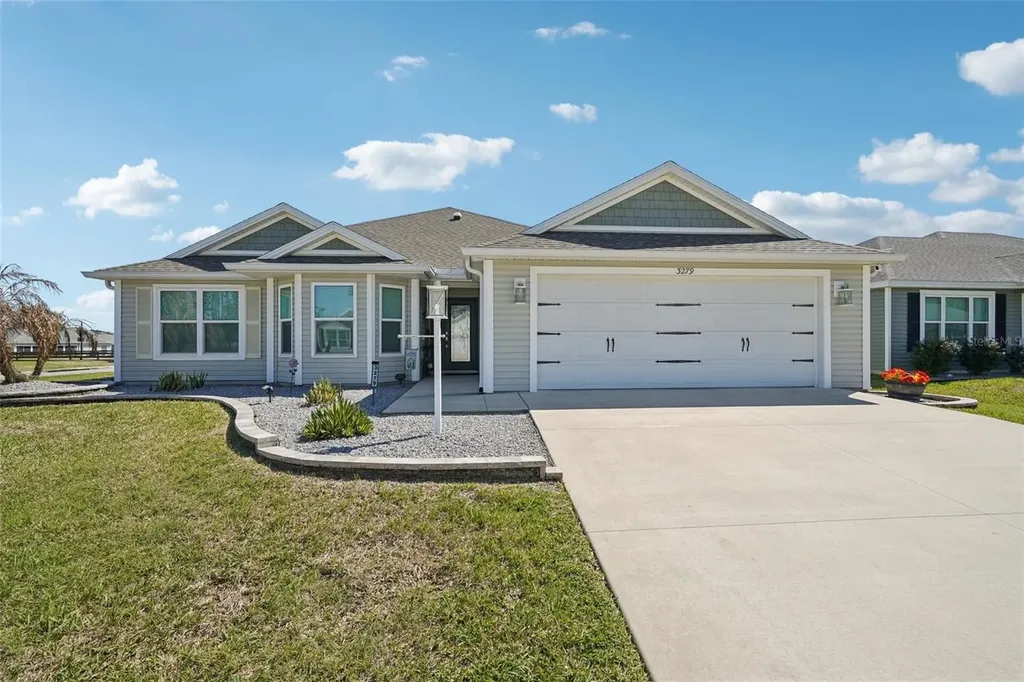 3279 Dzuro Drive Oxford FL 34484