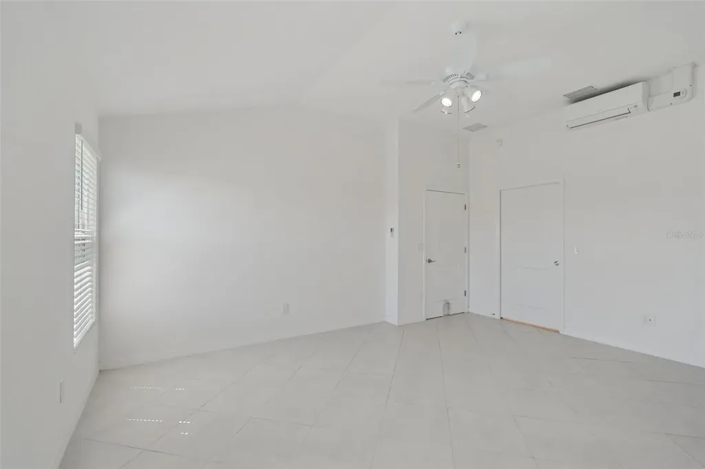 3279 Dzuro Drive Oxford FL 34484