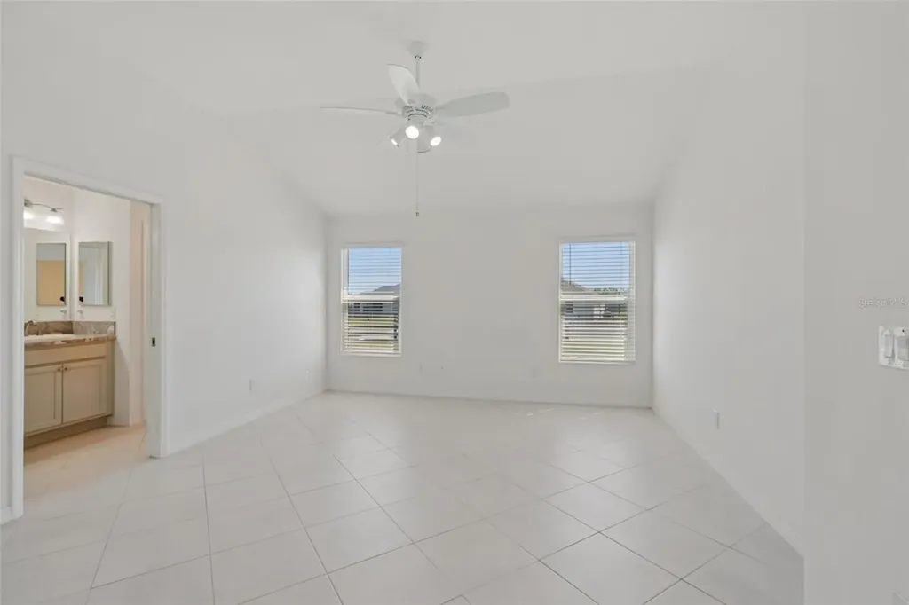 3279 Dzuro Drive Oxford FL 34484