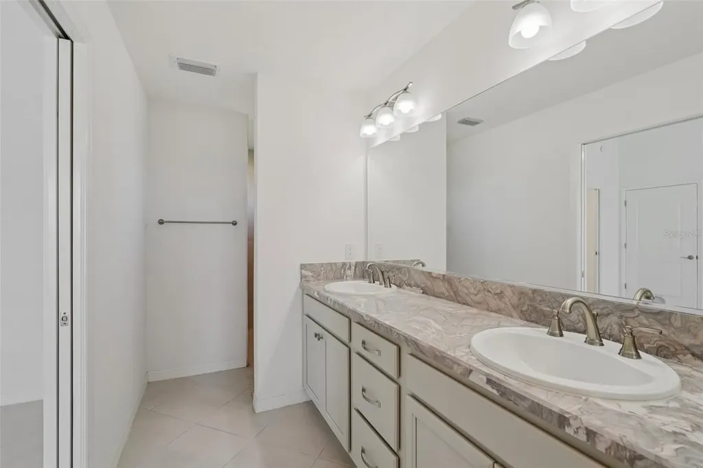 3279 Dzuro Drive Oxford FL 34484