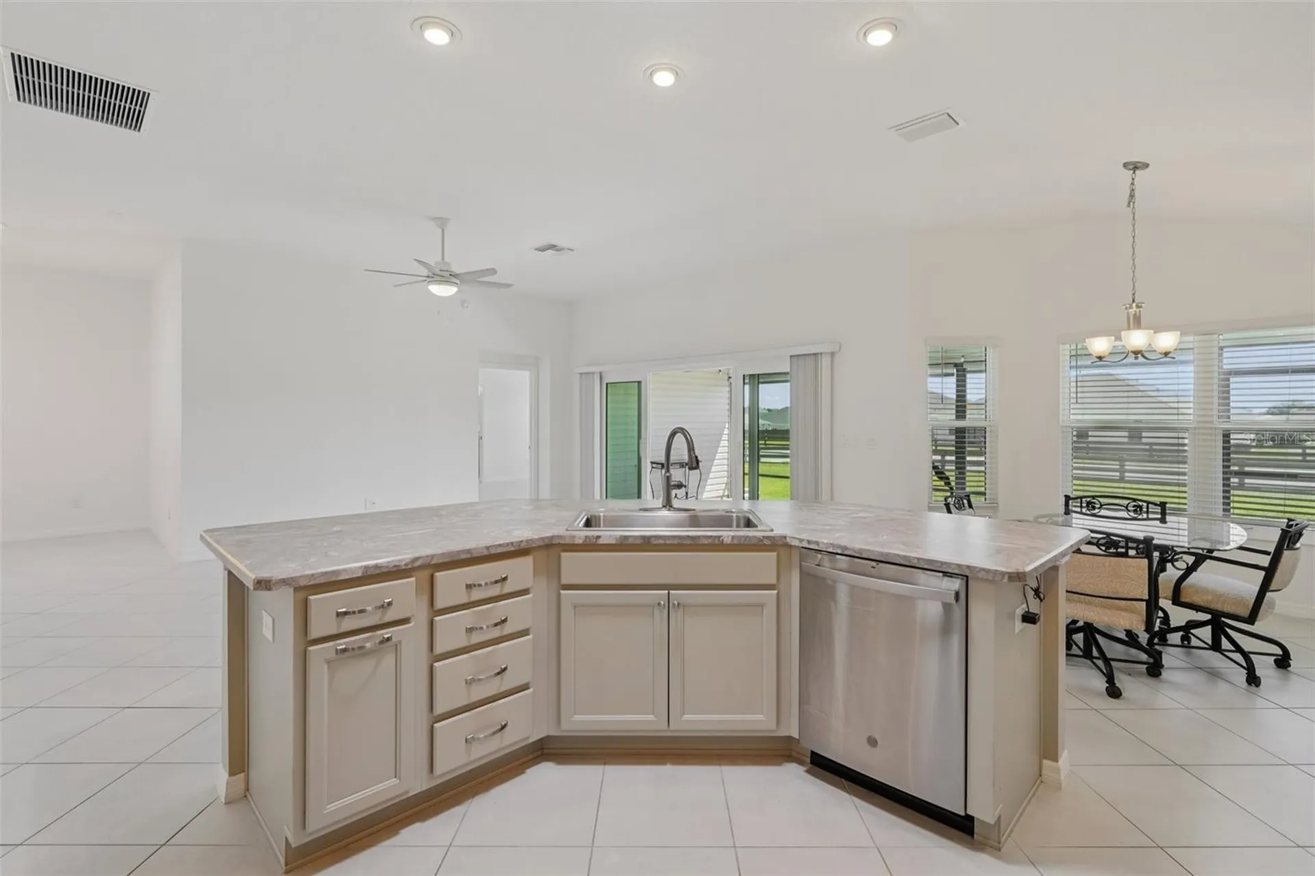 3279 Dzuro Drive Oxford FL 34484