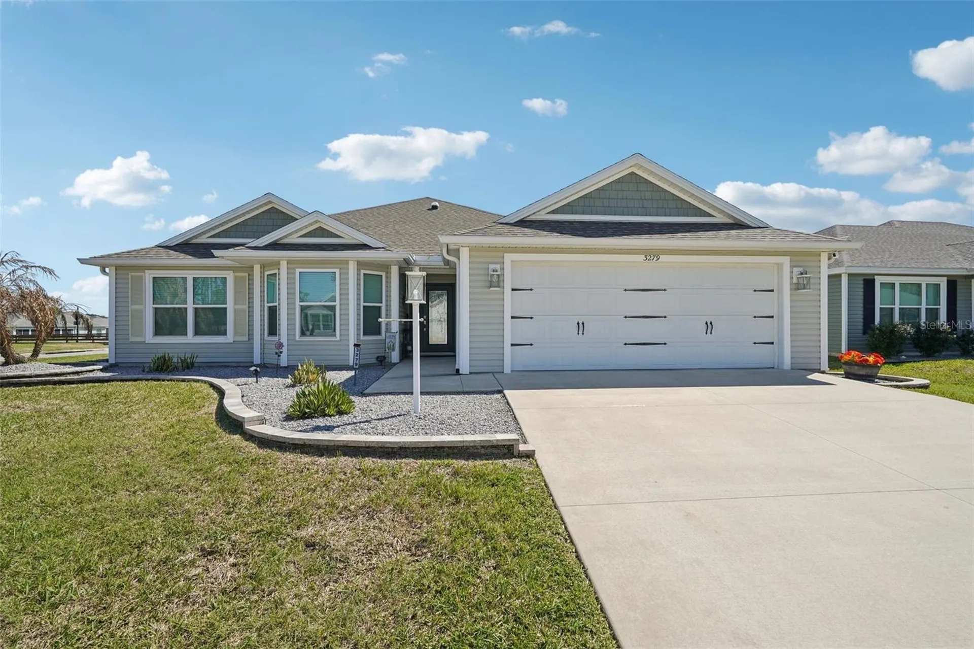 3279 Dzuro Drive Oxford FL 34484