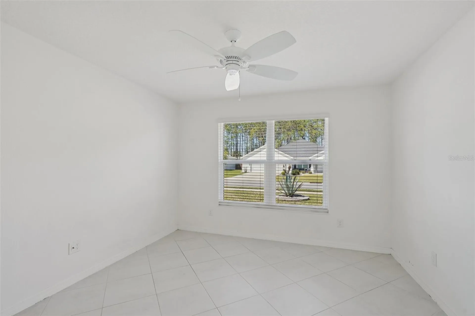 3279 Dzuro Drive Oxford FL 34484