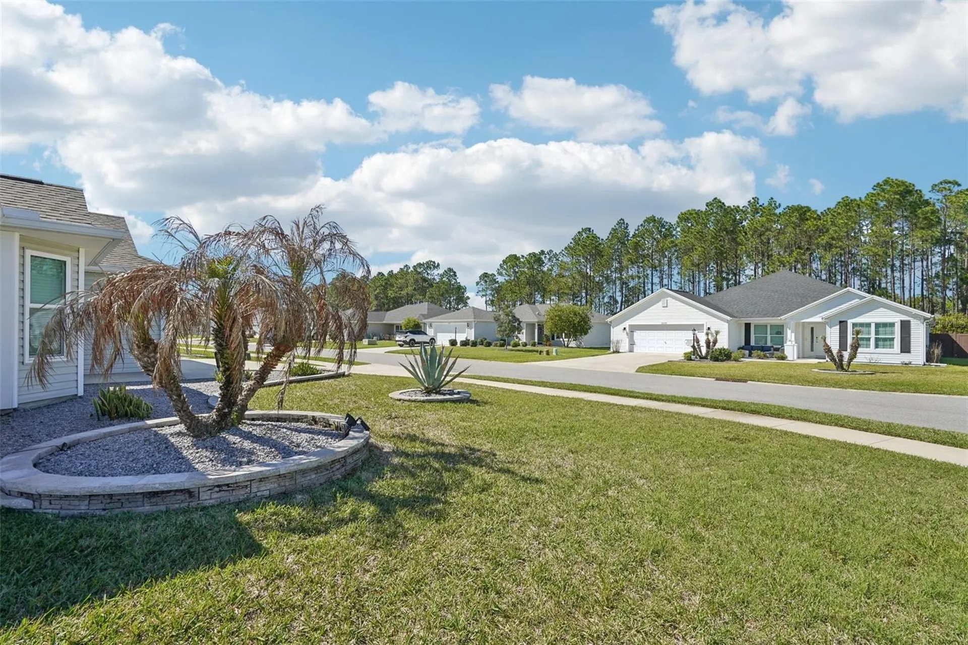 3279 Dzuro Drive Oxford FL 34484