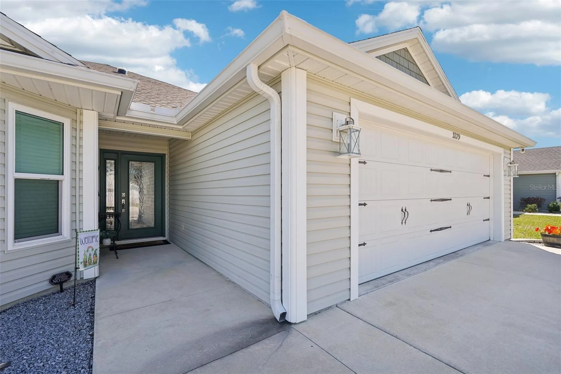 3279 Dzuro Drive Oxford FL 34484