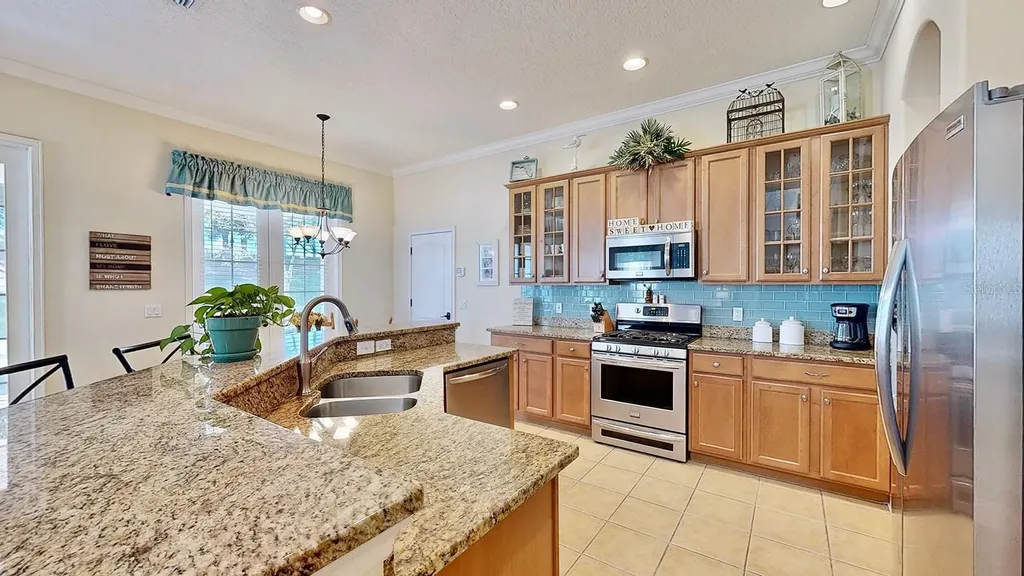 310 Manns Harbor Drive Apollo Beach FL 33572