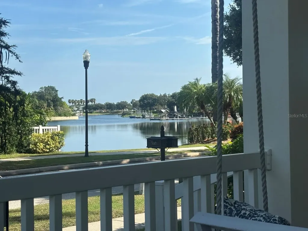310 Manns Harbor Drive Apollo Beach FL 33572