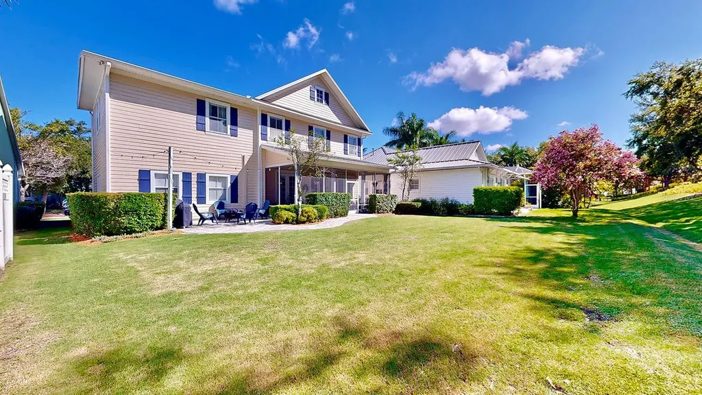 310 Manns Harbor Drive Apollo Beach FL 33572