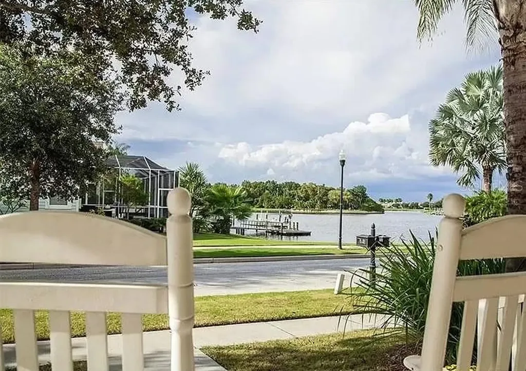 310 Manns Harbor Drive Apollo Beach FL 33572